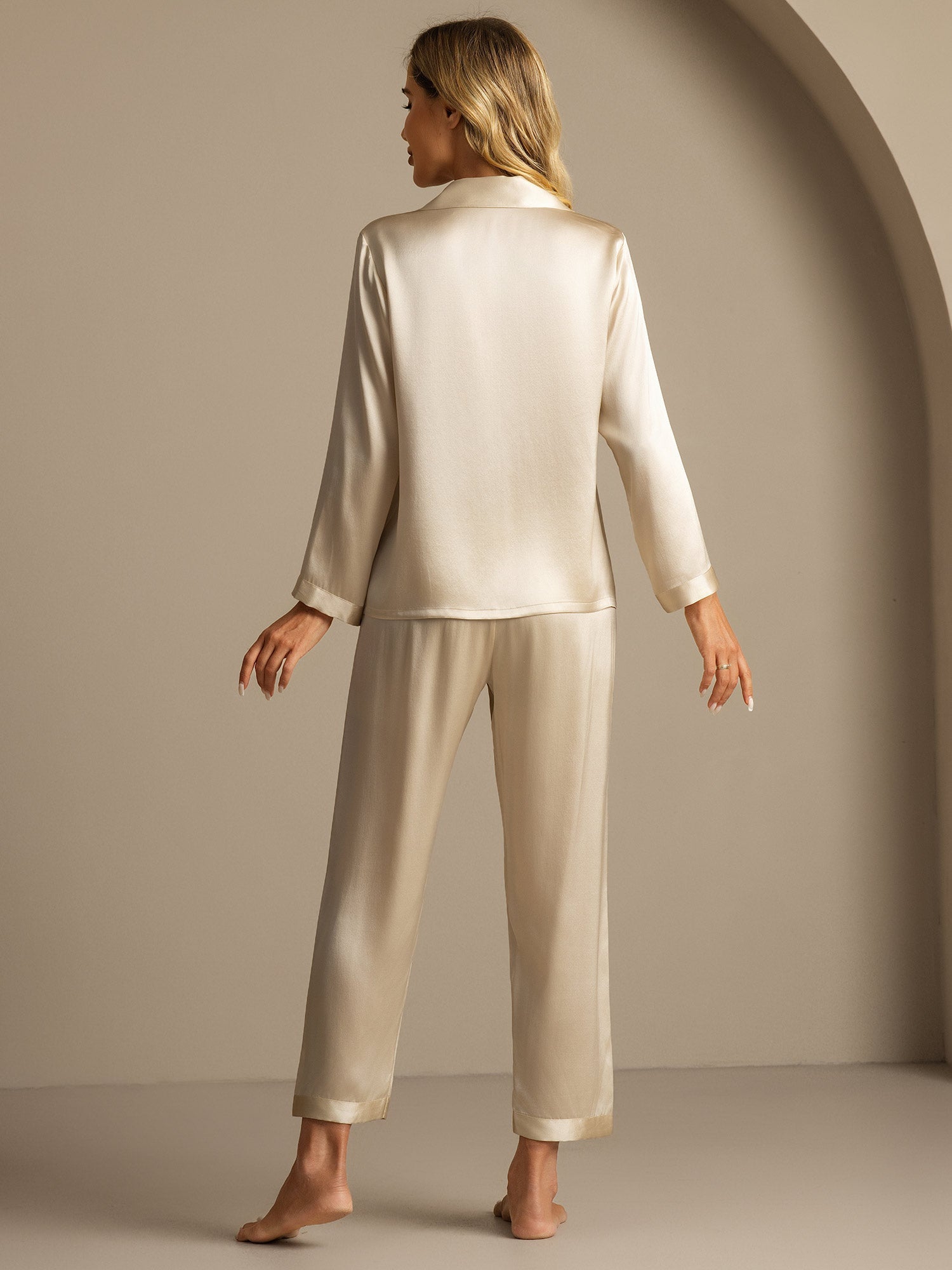 Women’s Mulberry Silk Long Sleeve Pajama Set